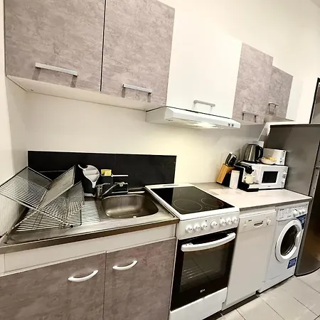Apartment Family Champs Elysees *